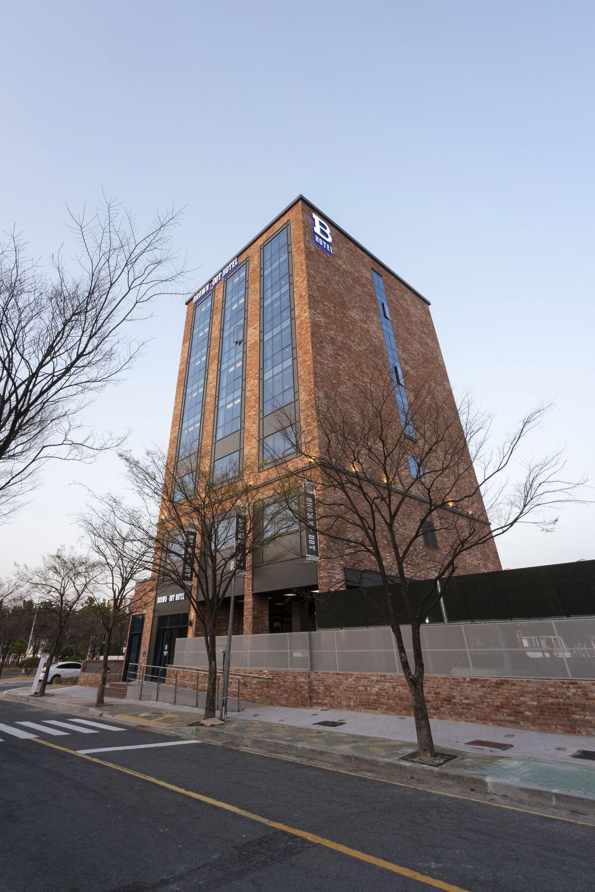 Brown-Dot Hotel Shinho Busan Exterior photo