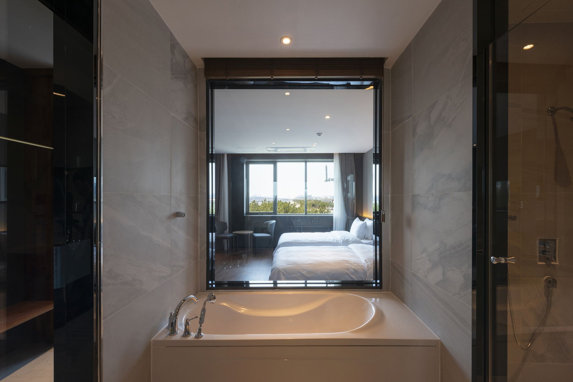 Brown-Dot Hotel Shinho Busan Exterior photo